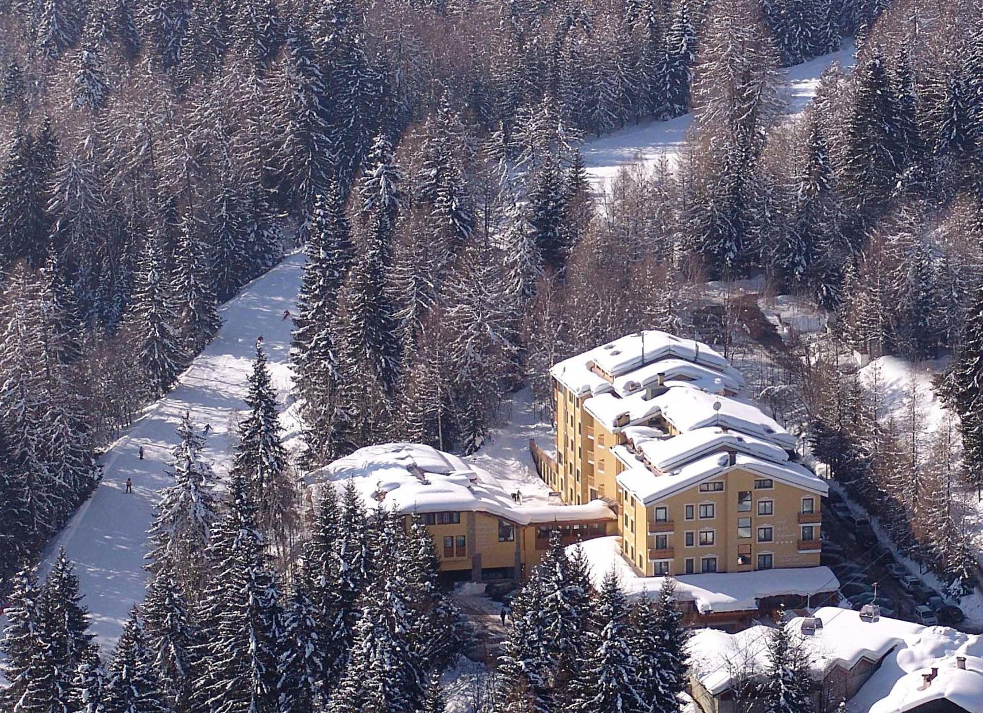 Park Hotel Folgarida Zewnętrze zdjęcie